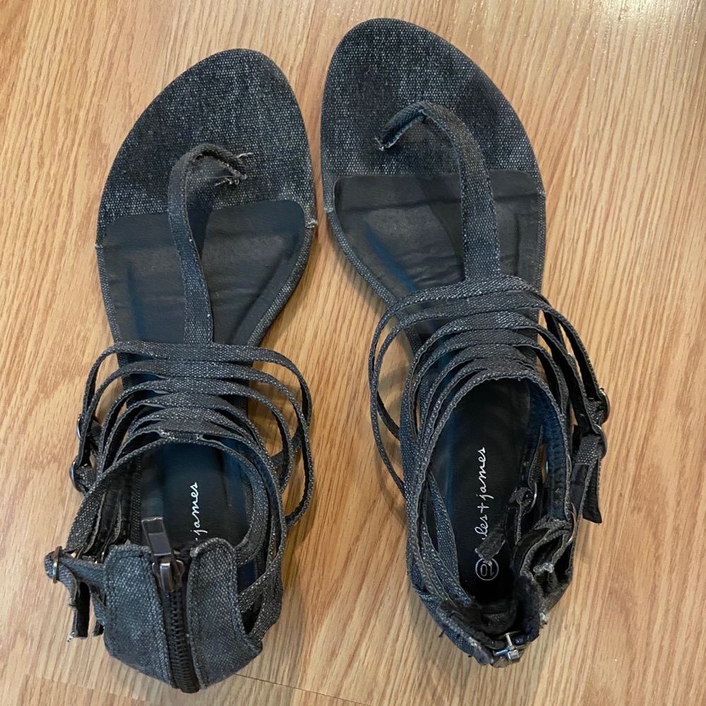 Jules & James flat denim look sandals - NWOT size 10.5
